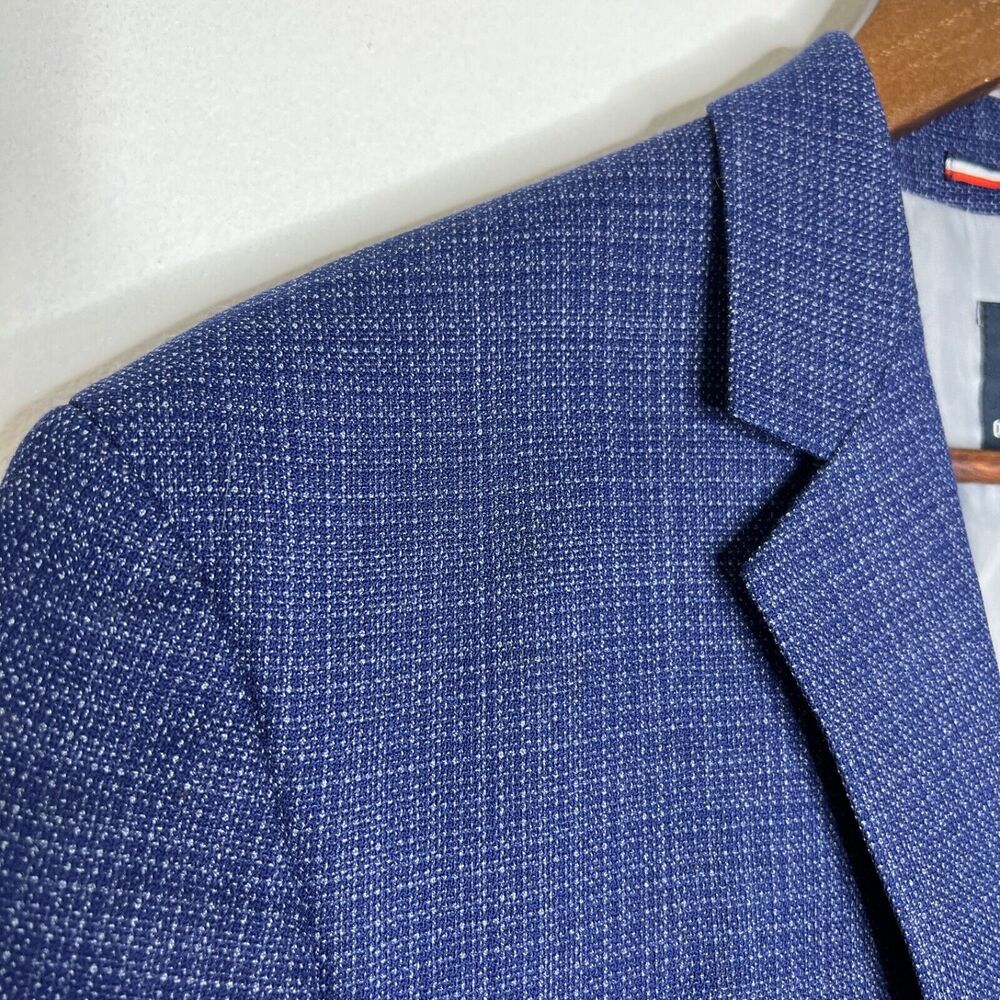 Daniel Hechter Paris Men's Blue 100% Wool Blazer Jacket Size 44R Modern Fit